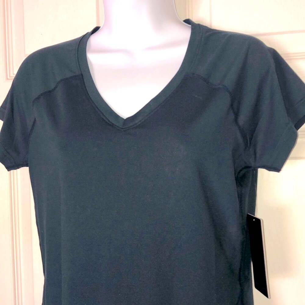 BUNDLE - WORKOUT TOPS Teal/Black 90 degree short sleeved active XS